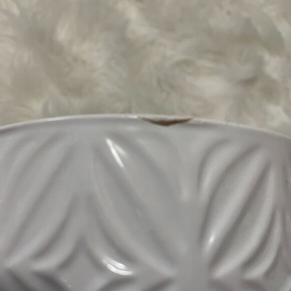 (set of 2) 6" Tall, 5" opening, 4" base Textured pattern glossy ceramic planters - Picture 5 of 7